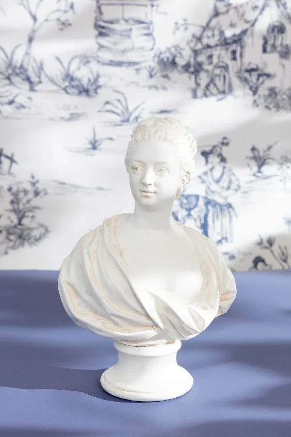 Carraig Donn HOME Ameile Bust* Homeware