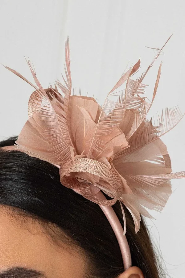 SOUL Accessories Baby Pink Feather Flower Fascinator* Fascinators