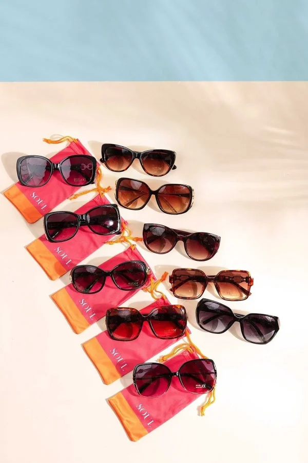 SOUL Accessories Black Diamante Detail Sunglasses* Sunglasses