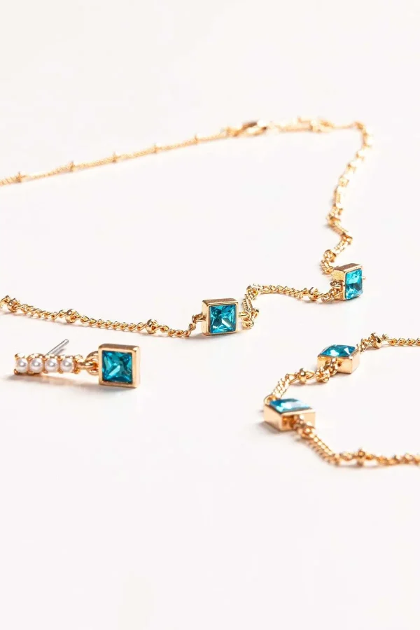 Joularie Chain With Aqua Square Detailing* Necklaces