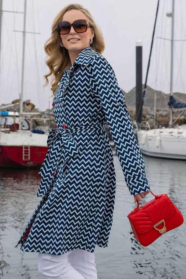 West Quay Chevron Print Mac In Navy*Women Coats & Jackets