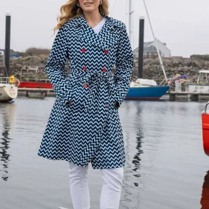 West Quay Chevron Print Mac In Navy*Women Coats & Jackets