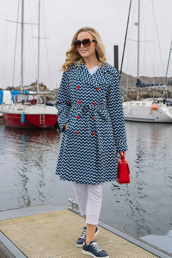 West Quay Chevron Print Mac In Navy*Women Coats & Jackets