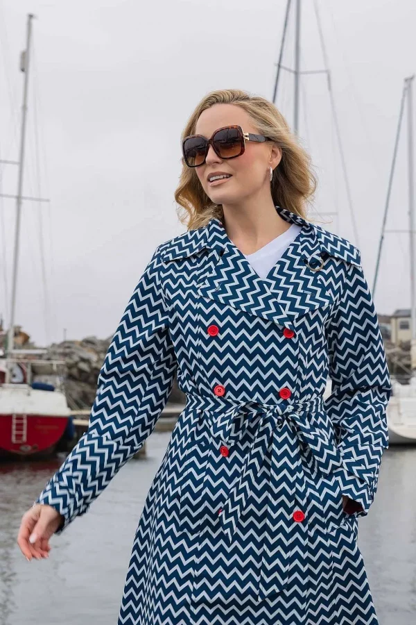 West Quay Chevron Print Mac In Navy*Women Coats & Jackets