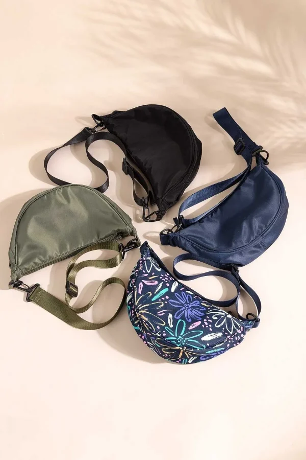 SOUL Accessories Crescent Shape Crossbody In Navy* Accessories
