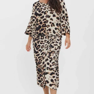 Vero Moda Curve Curve - Ulina V-Neck Blouse In Animal Print*Women Tops & Blouses
