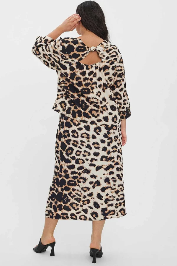 Vero Moda Curve Curve - Ulina V-Neck Blouse In Animal Print*Women Tops & Blouses