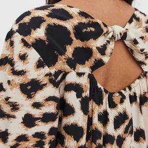 Vero Moda Curve Curve - Ulina V-Neck Blouse In Animal Print*Women Tops & Blouses