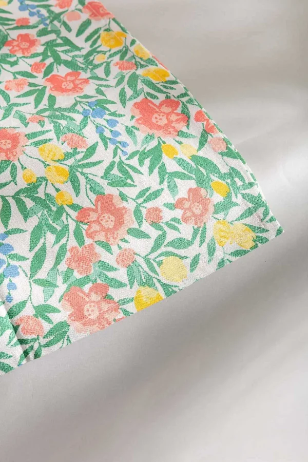 Carraig Donn HOME Daisy Table Runner* Homeware