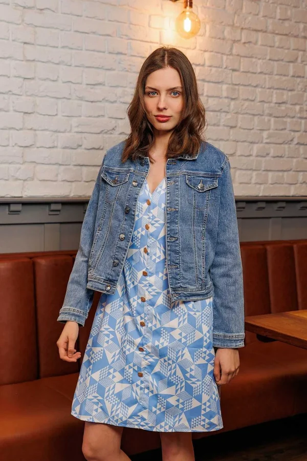 Kelly & Grace Weekend Denim Jacket In Medium Blue*Women Coats & Jackets