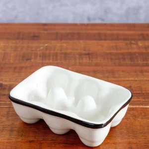 Carraig Donn HOME Farm Design Eggholder* Homeware