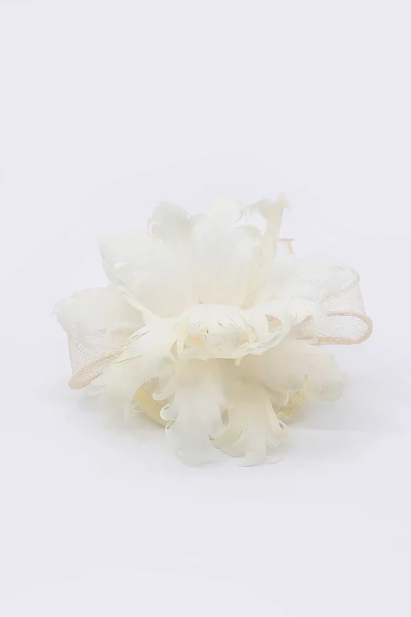 SOUL Accessories Feather And Flower Fascinator In Cream* Fascinators
