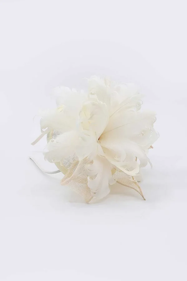 SOUL Accessories Feather And Flower Fascinator In Cream* Fascinators