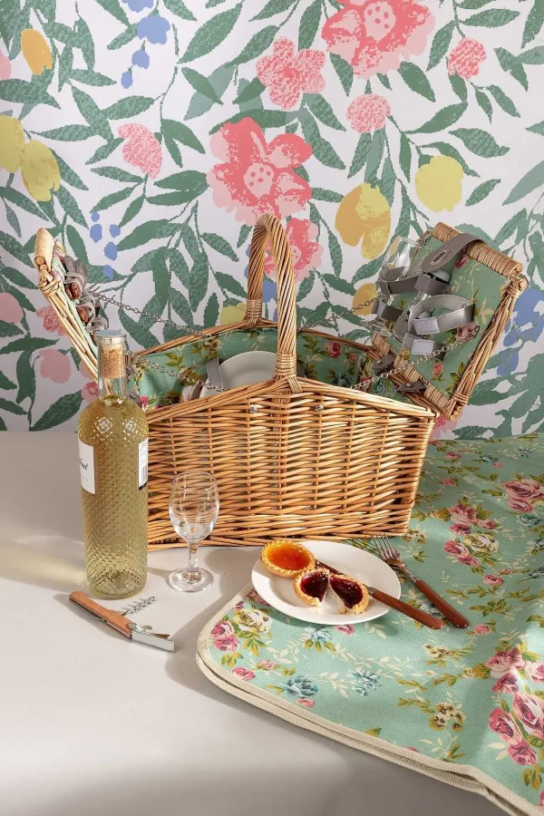 Carraig Donn HOME Green Floral 2 Person Picnic Basket* Homeware