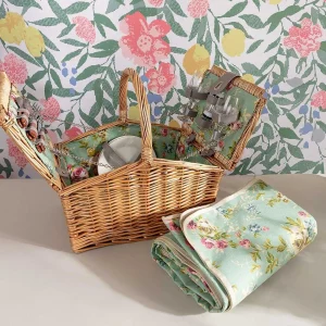 Carraig Donn HOME Green Floral 2 Person Picnic Basket* Homeware