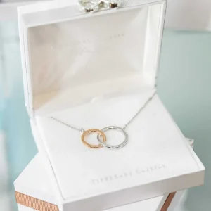 Tipperary Crystal Jewellery Interlocking Circles Pendant In Silver* Boxed Gifts