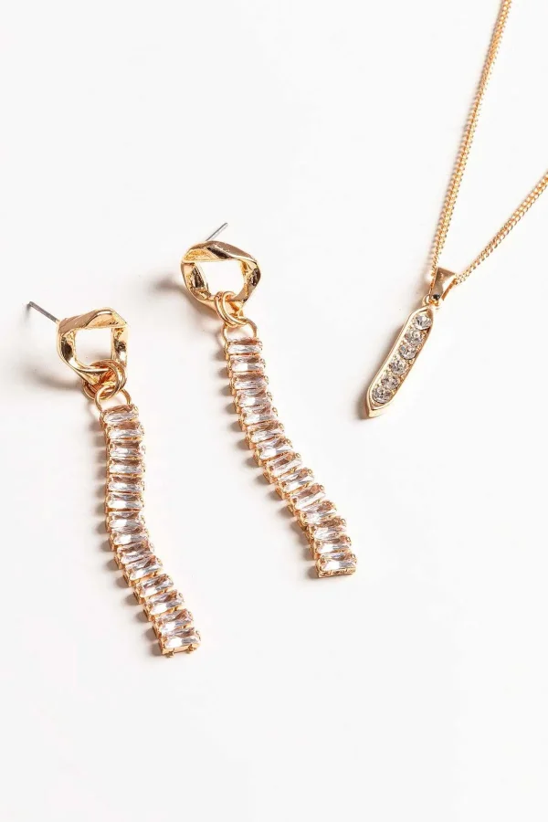 Joularie Long Earrings In Gold* Earrings
