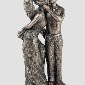 Genesis Love Life - Share Your Love Sculpture* Homeware