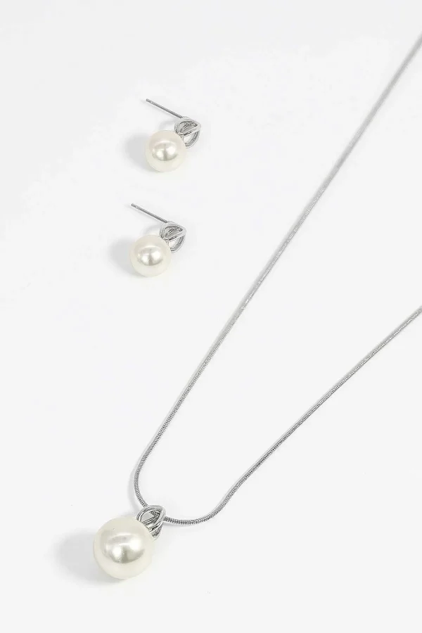 Joularie Pearl Pendant Necklace In Silver*Women As Seen On Social