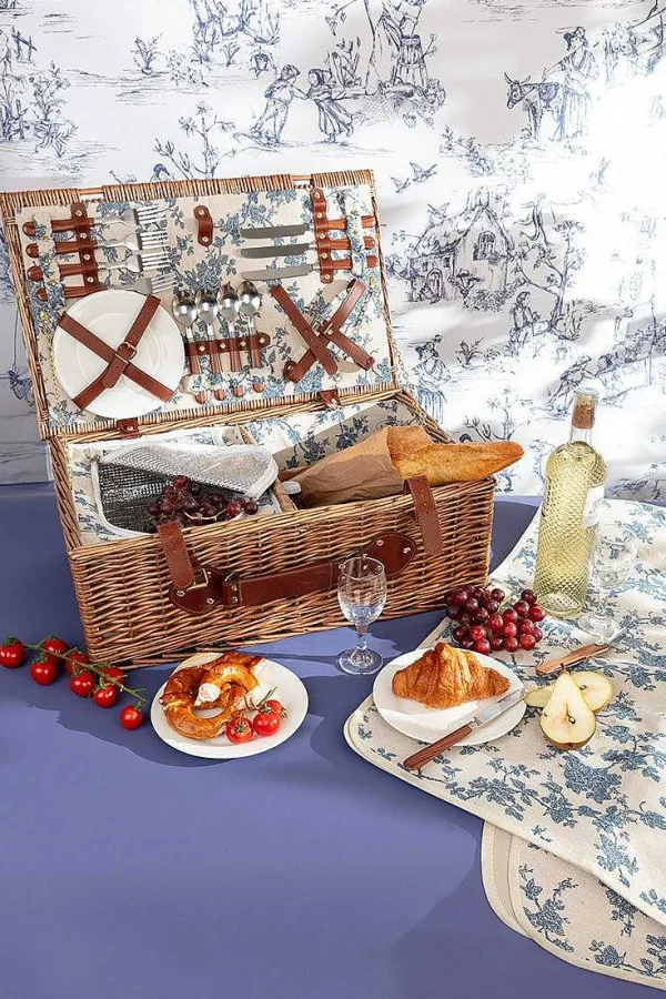 Carraig Donn HOME 4 Person Picnic Basket Blue Floral* Homeware