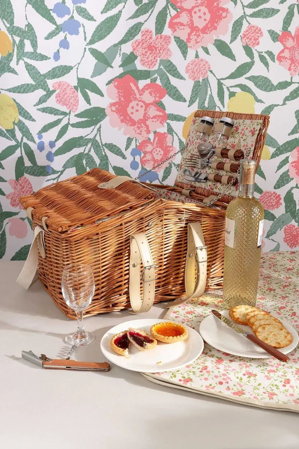 Carraig Donn HOME 4 Person Pink Floral Picnic Basket* Homeware