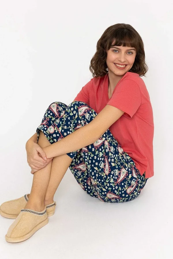 Cherish Accessories Pyjama Top And 3/4 Bottoms In Pink*Women Nightwear