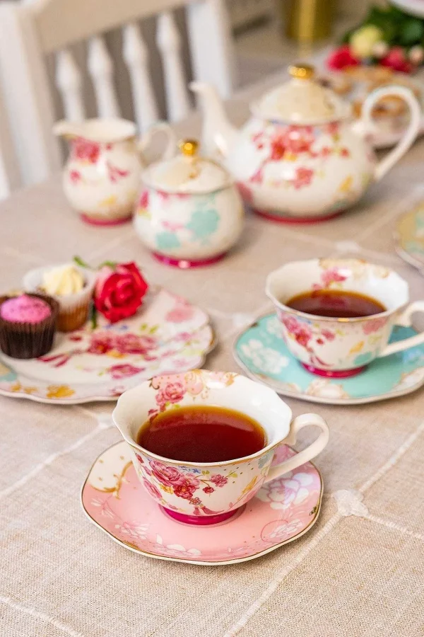 Rosa Belle Cups & Saucer Set* Homeware