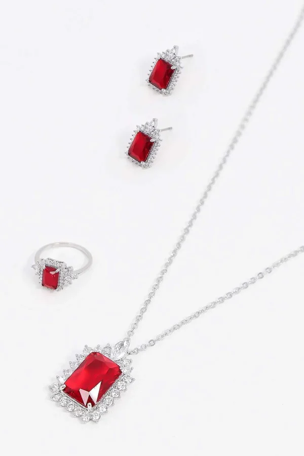 Soul Jewellery Ruby Closed Ring Size 7* Rings