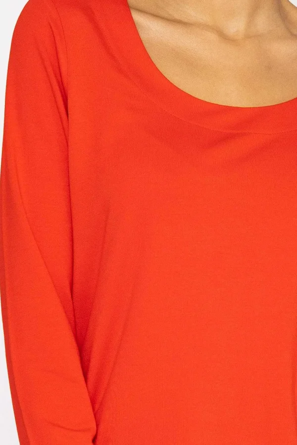 Kelly & Grace Weekend Scoop Neck Tee In Red*Women Tops & Blouses
