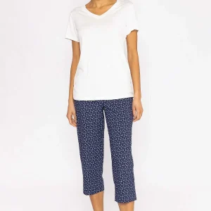 Kelly & Grace Weekend V Neck Tee In White*Women Tops & Blouses