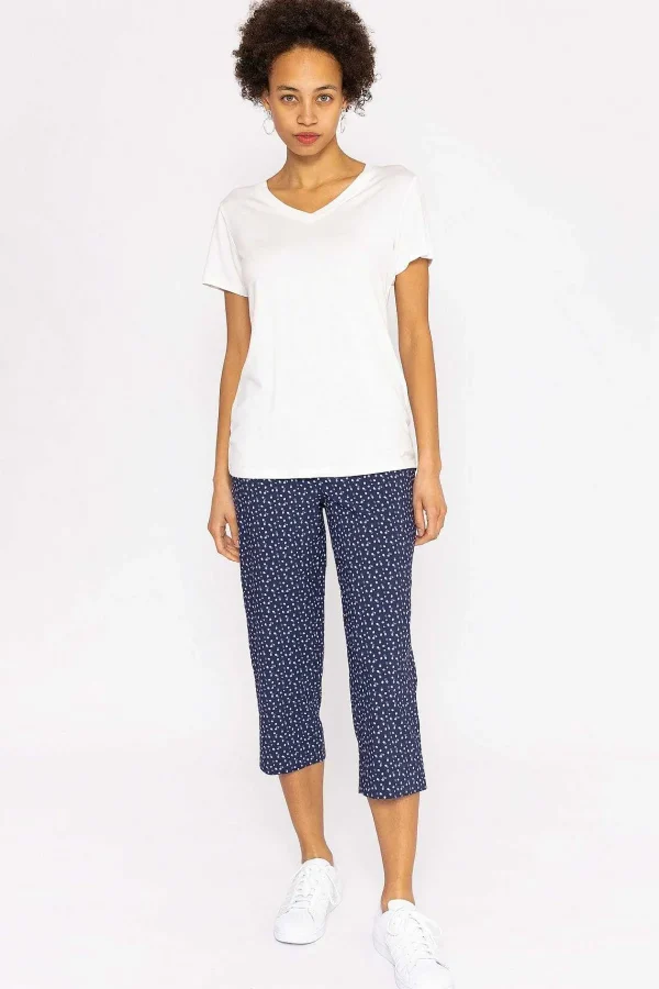 Kelly & Grace Weekend V Neck Tee In White*Women Tops & Blouses