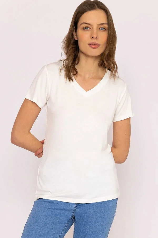 Kelly & Grace Weekend V Neck Tee In White*Women Tops & Blouses