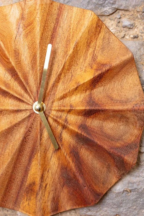 Carraig Donn HOME Wooden Wall Clock* Homeware
